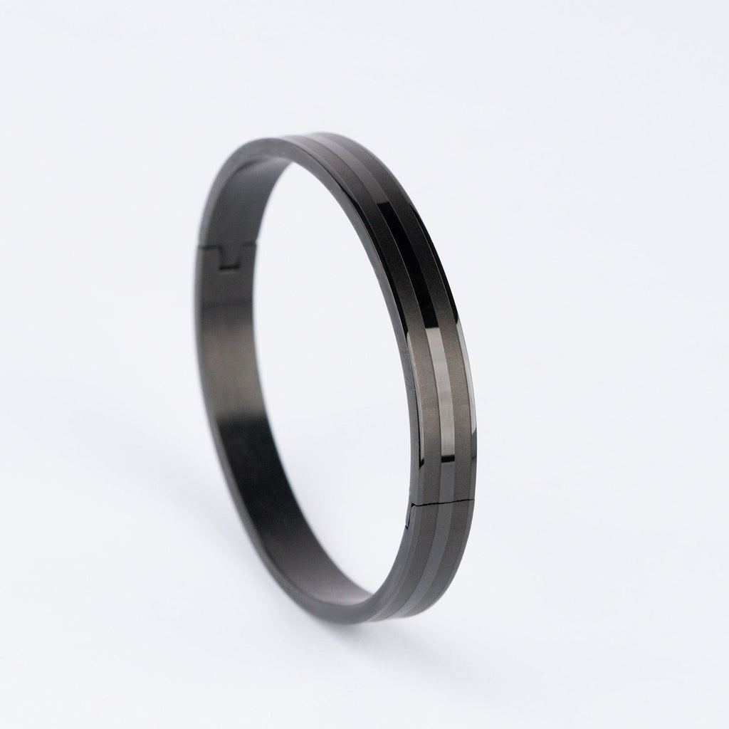 Claudius Oval Kada Bracelet