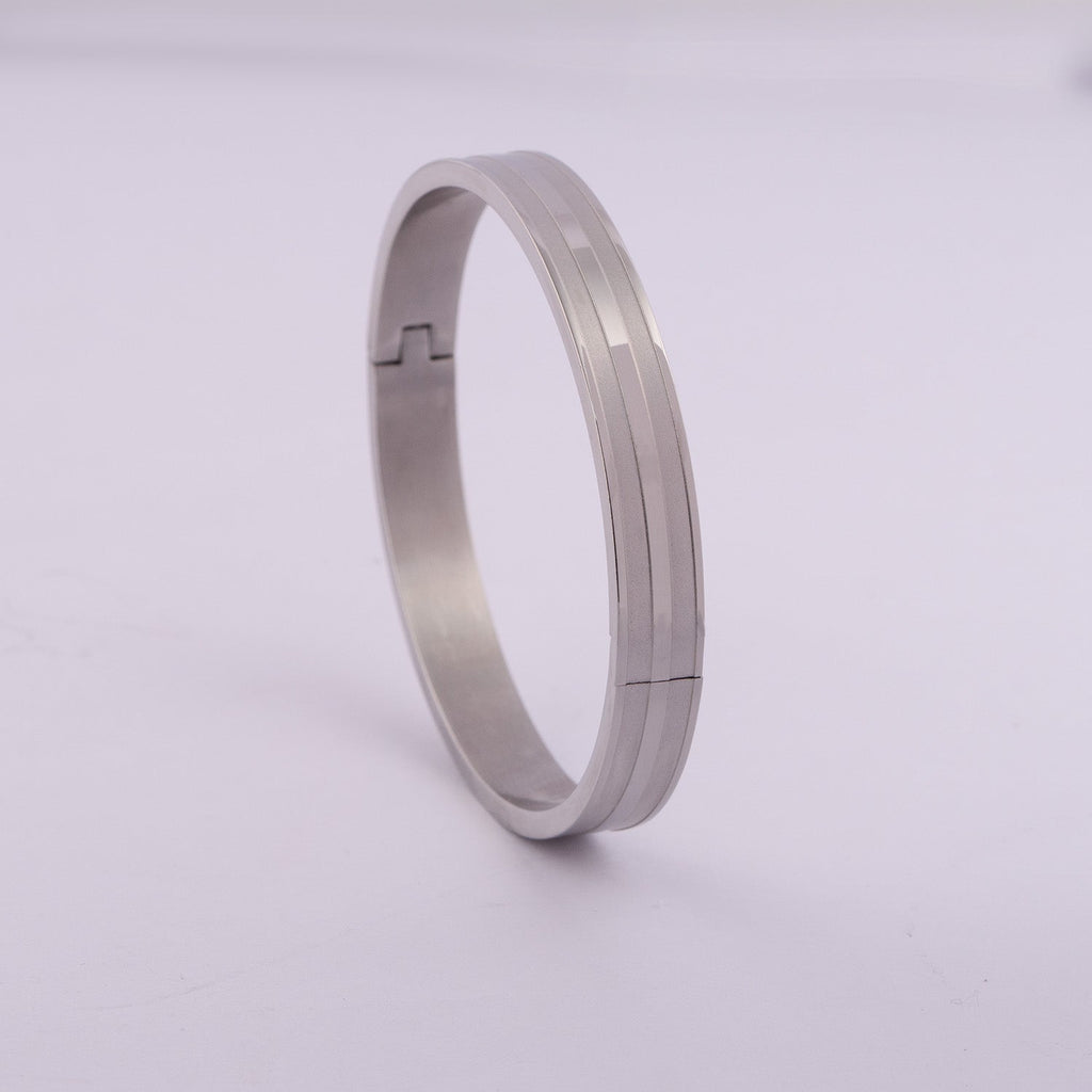 Claudius Oval Kada Bracelet