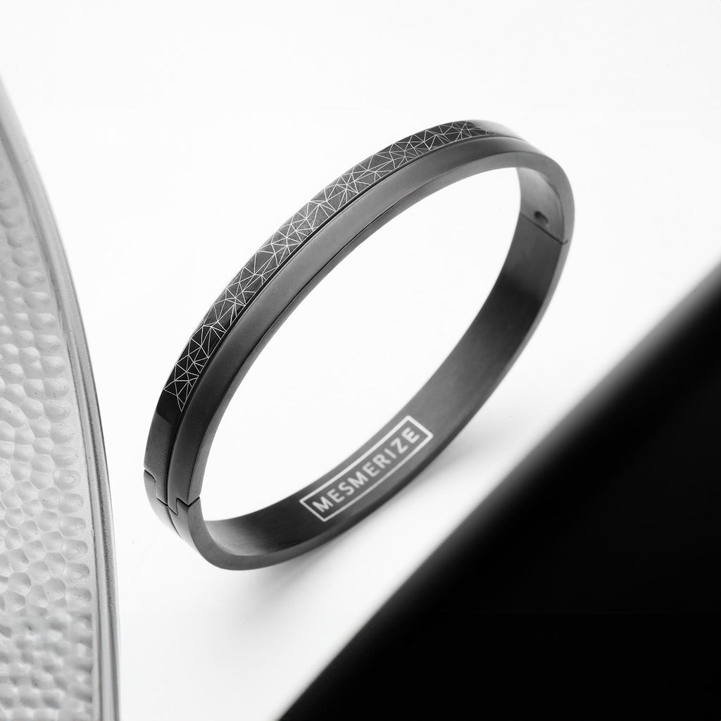 Delta Grid Oval Kada Bracelet
