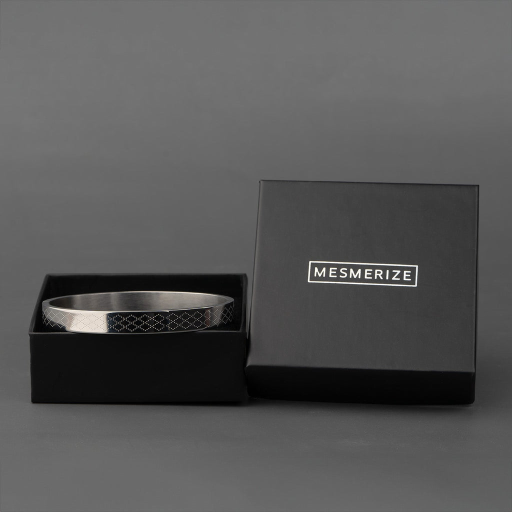 Eric Oval Bracelet