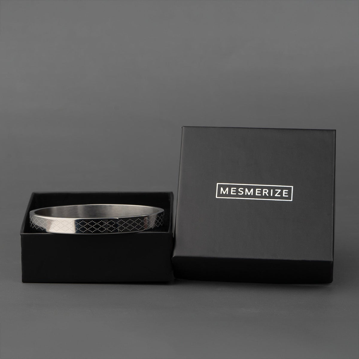 Eric Oval Bracelet