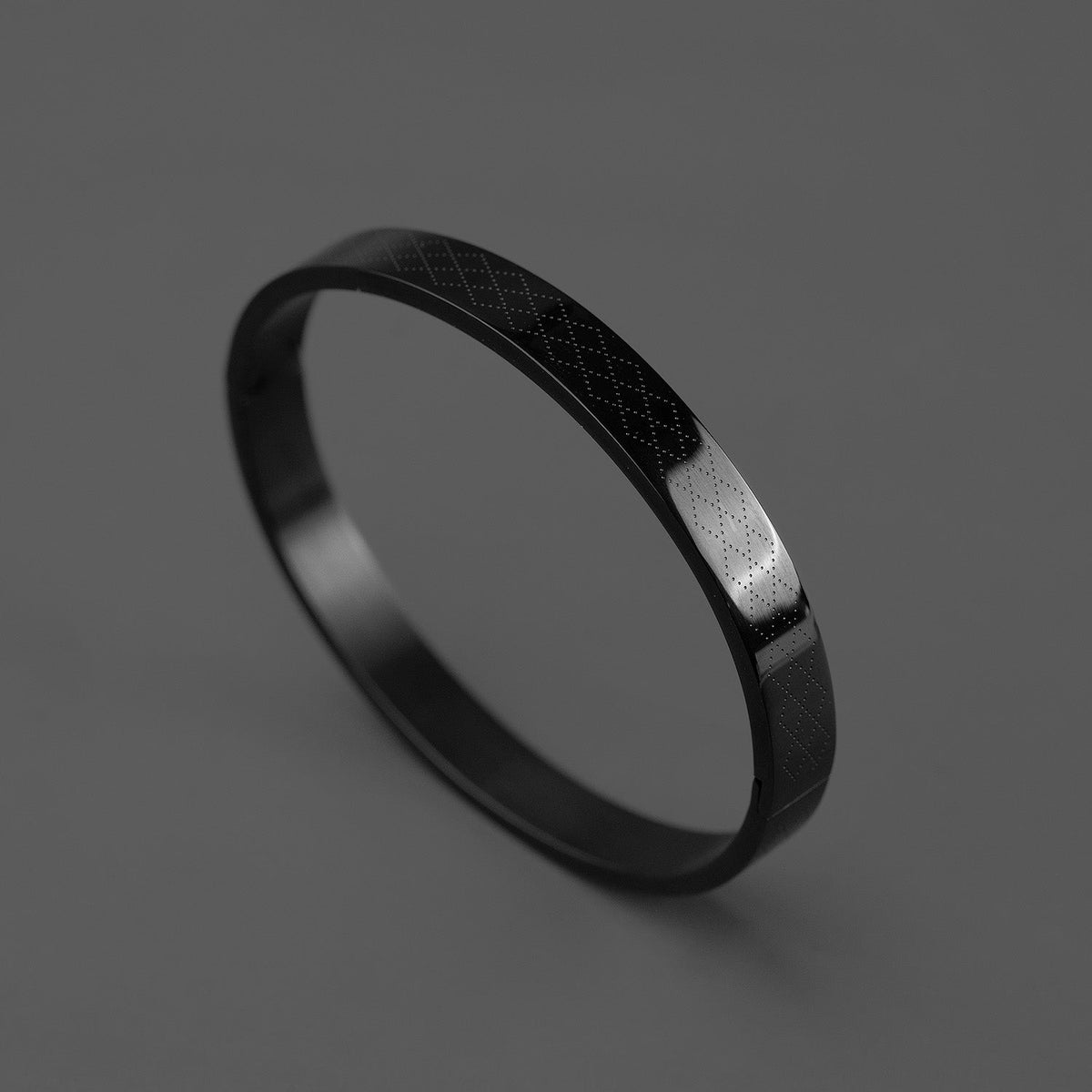 Eric Oval Bracelet