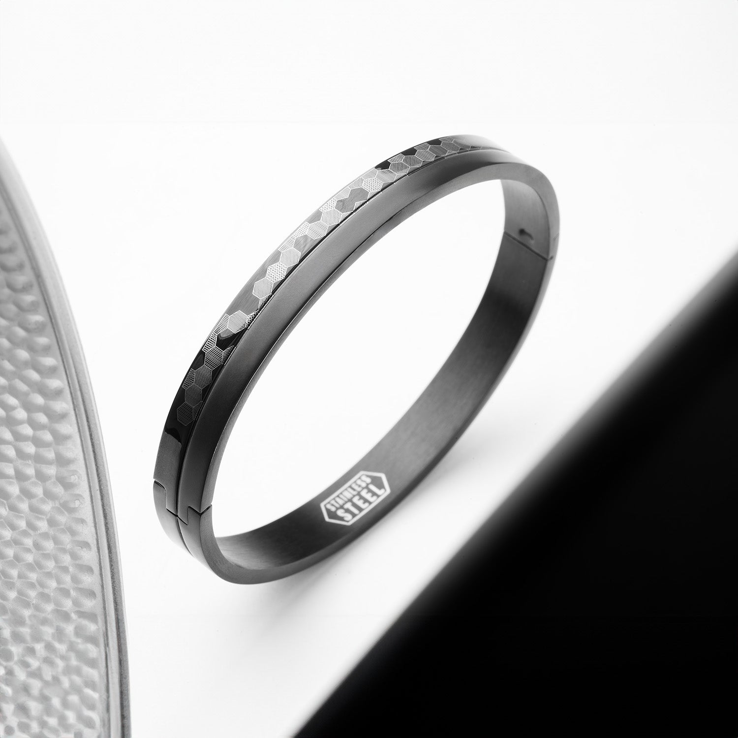Hex Matrix Oval Kada Bracelet
