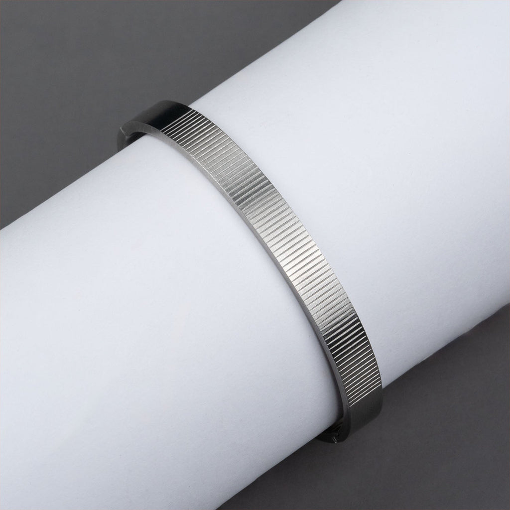 Kratos Openable Oval Kada Bracelet