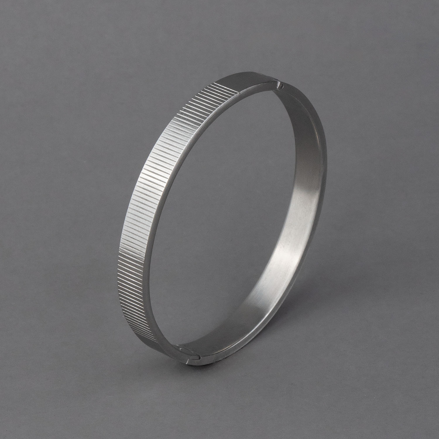 Kratos Openable Oval Kada Bracelet