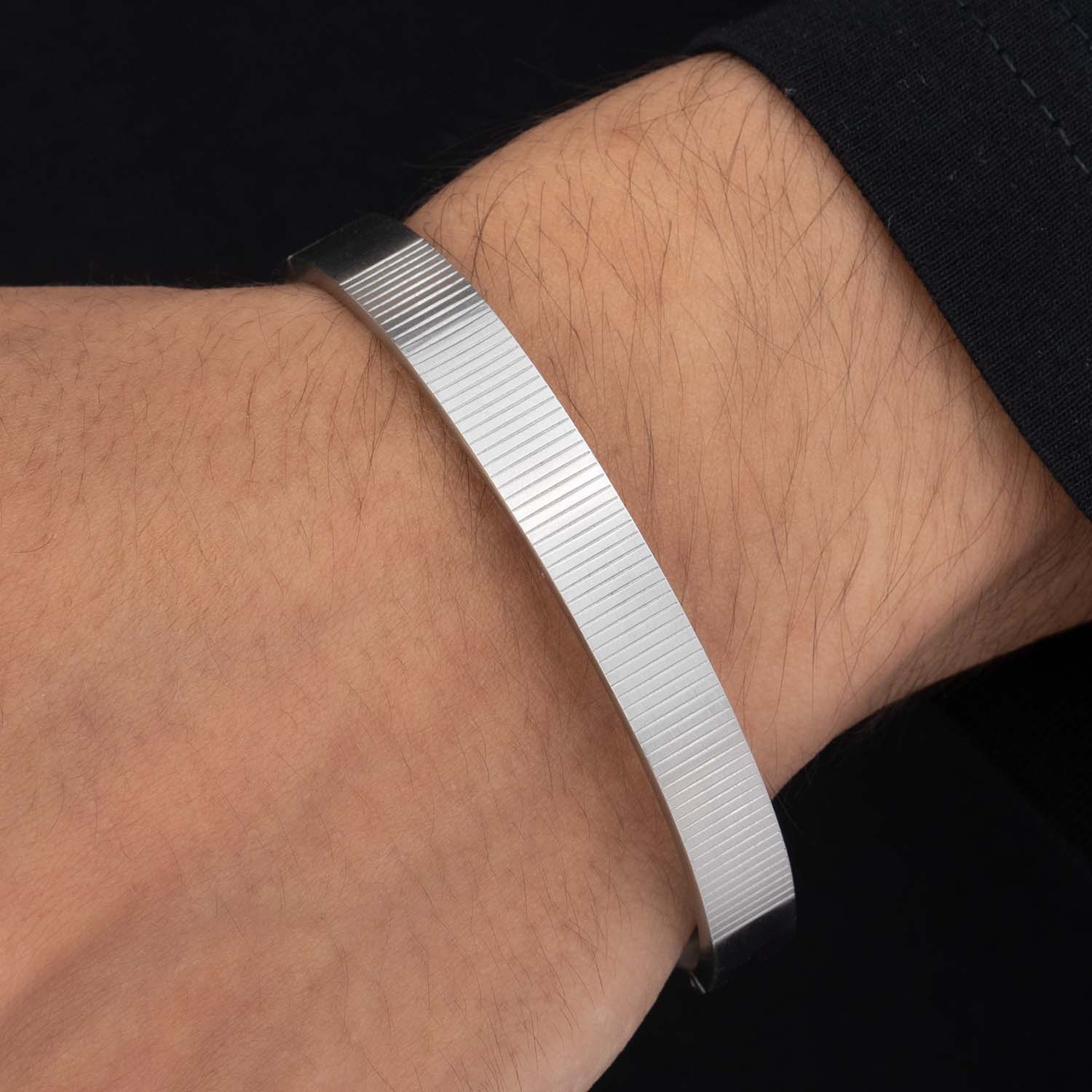 Kratos Openable Oval Kada Bracelet